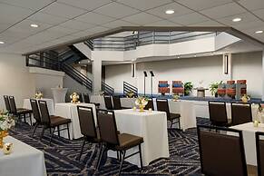 Crowne Plaza Virginia Beach Town Center by IHG