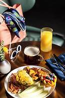 Crowne Plaza Virginia Beach Town Center by IHG