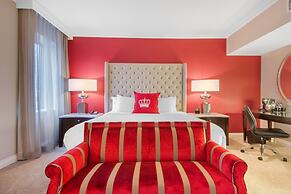 The Omni King Edward Hotel