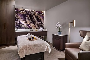 The Omni King Edward Hotel