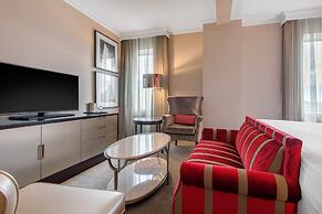 The Omni King Edward Hotel