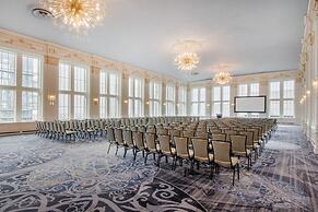 The Omni King Edward Hotel