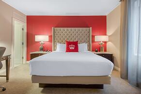 The Omni King Edward Hotel