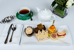 The Omni King Edward Hotel