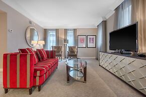 The Omni King Edward Hotel