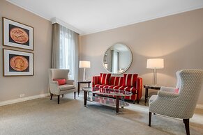 The Omni King Edward Hotel