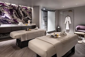 The Omni King Edward Hotel