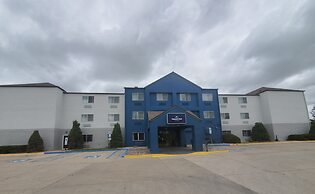 AmericInn by Wyndham Minot