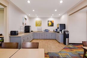 AmericInn by Wyndham Minot