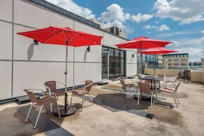 Quality Hotel Dorval