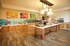 Hilton Garden Inn Kauai Wailua Bay, HI