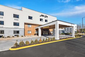 Latitude Suites Tinton Falls Eatontown/BW Premier Collection