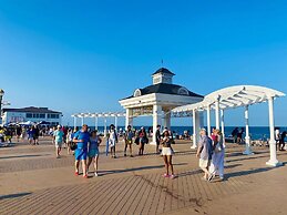 Latitude Suites Tinton Falls Eatontown/BW Premier Collection