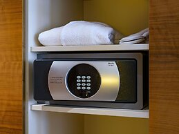 Mövenpick Hotel Geneva