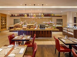 Mövenpick Hotel Geneva