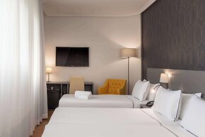 Hotel Madrid Plaza de España Affiliated by Meliá