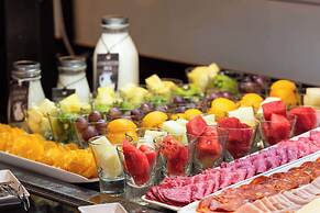 Hotel Madrid Plaza de España Affiliated by Meliá