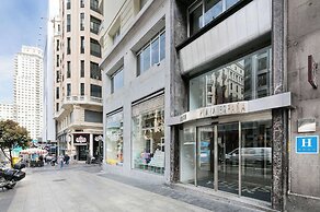 Hotel Madrid Plaza de España Affiliated by Meliá