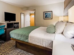 Clarion Pointe near Medical Center