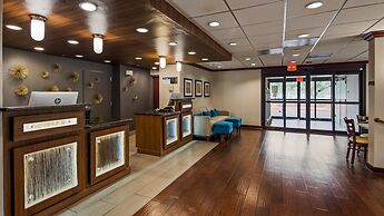 Clarion Pointe near Medical Center