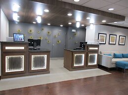 Clarion Pointe near Medical Center