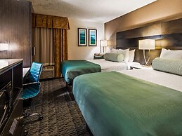 Clarion Pointe near Medical Center