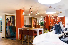 Holiday Inn Stoke on Trent M6, Jct 15 by IHG