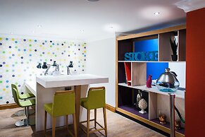 Holiday Inn Stoke on Trent M6, Jct 15 by IHG