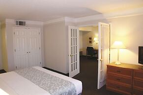La Quinta Inn by Wyndham Kansas City Lenexa