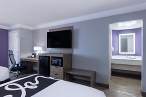 La Quinta Inn by Wyndham Kansas City Lenexa