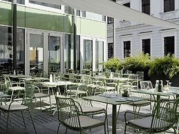 Hotel Maximilian's