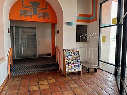 Howard Johnson by Wyndham Gallup