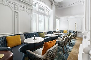 The Algonquin Hotel Times Square, Autograph Collection