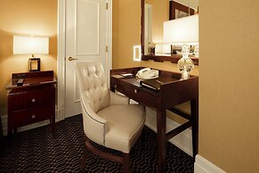 The Algonquin Hotel Times Square, Autograph Collection