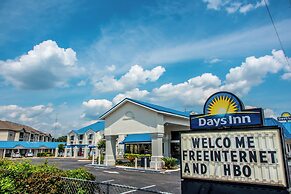 Days Inn by Wyndham Troy