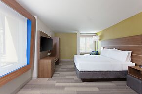 Holiday Inn Express & Suites Pasadena - Los Angeles by IHG