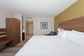 Holiday Inn Express & Suites Pasadena - Los Angeles by IHG