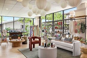 The Woodlands Resort, Curio Collection by Hilton