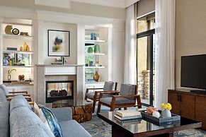 The Woodlands Resort, Curio Collection by Hilton