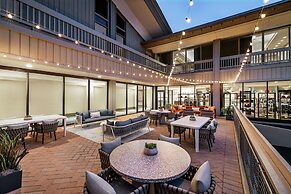 The Woodlands Resort, Curio Collection by Hilton