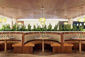 The Woodlands Resort, Curio Collection by Hilton