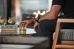 The Woodlands Resort, Curio Collection by Hilton