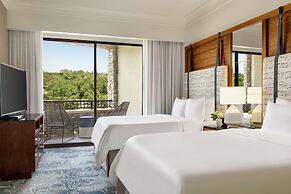 The Woodlands Resort, Curio Collection by Hilton