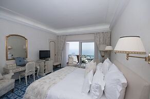 Punta Molino Beach Resort and Thermal Spa