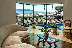 Punta Molino Beach Resort and Thermal Spa
