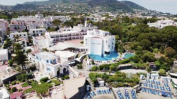 Punta Molino Beach Resort and Thermal Spa