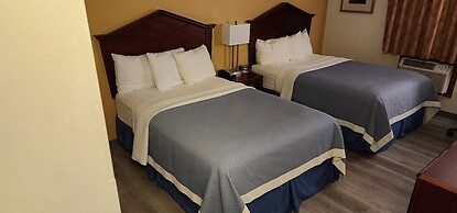 Days Inn by Wyndham Austin