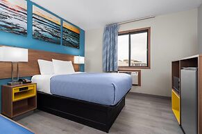 Days Inn by Wyndham Austin