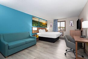 Days Inn by Wyndham Austin