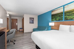 Days Inn by Wyndham Austin